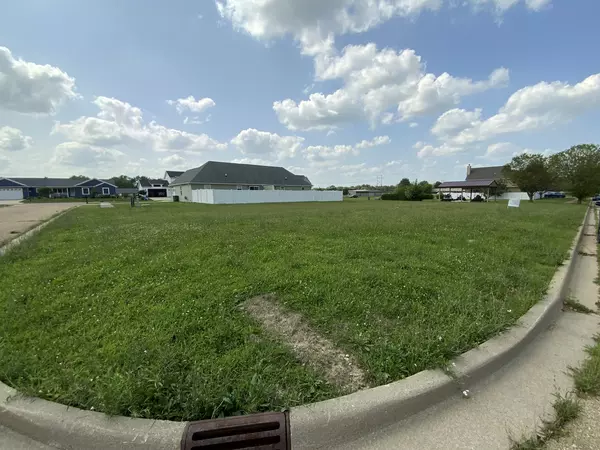 7 Memory LN, Streator, IL 61364
