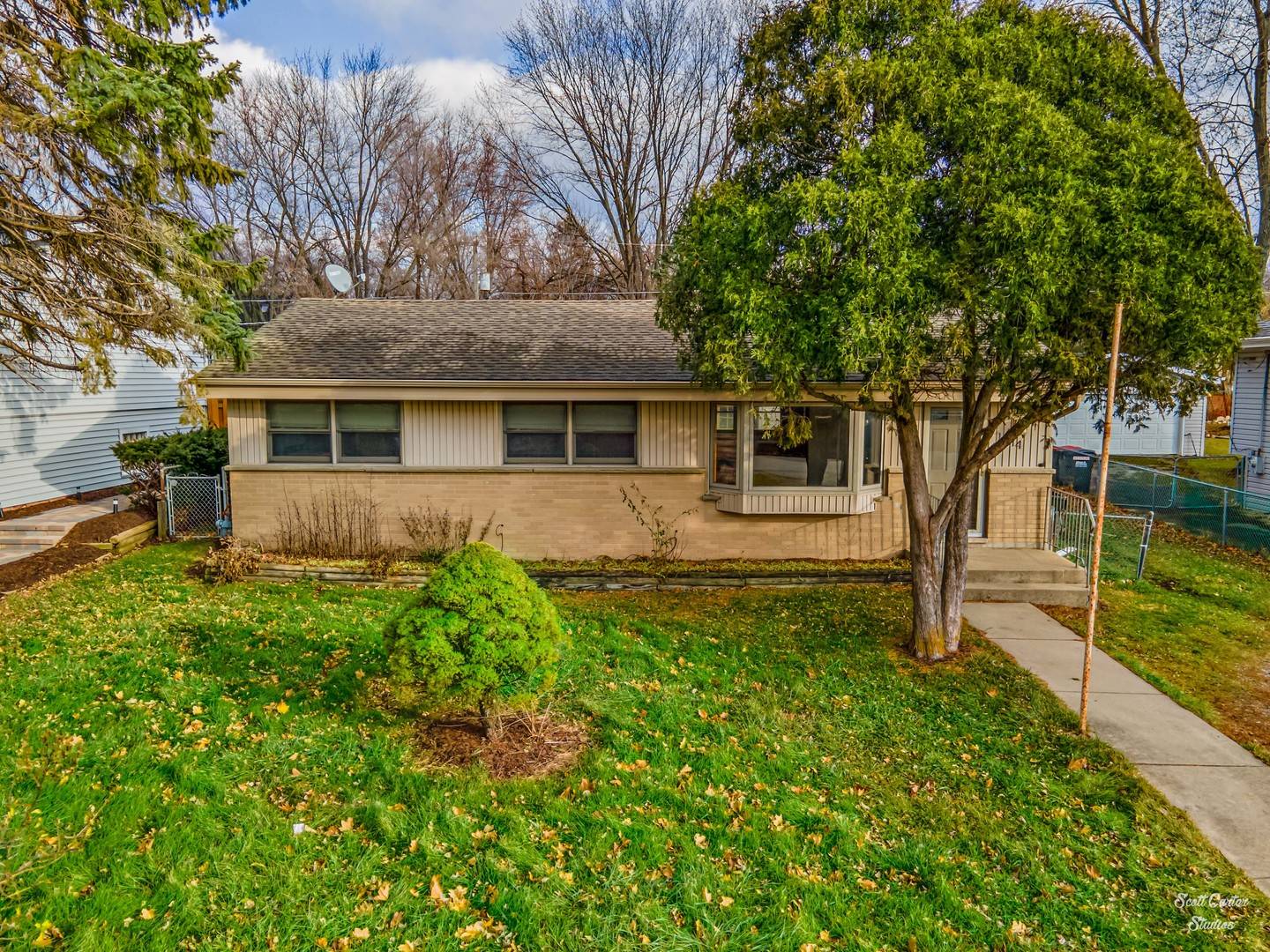 1414 Clayton Marsh DR, Lake In The Hills, IL 60156