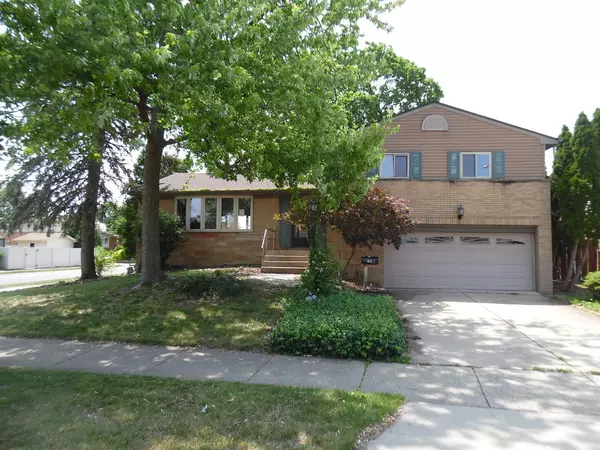 1616 N 12th AVE, Melrose Park, IL 60160