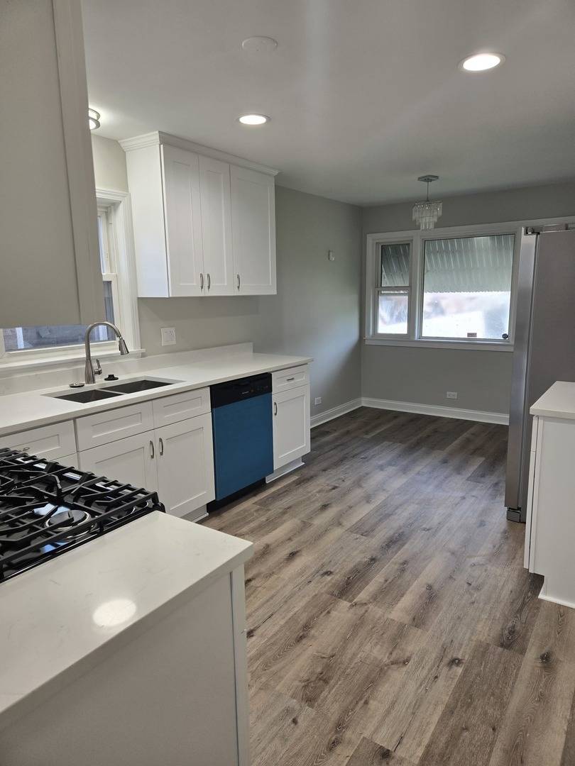 Chicago, IL 60652,3505 W 77th PL