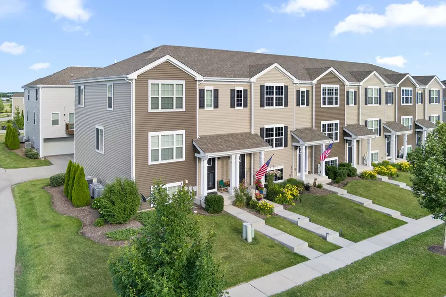2493 Alison AVE, Pingree Grove, IL 60140