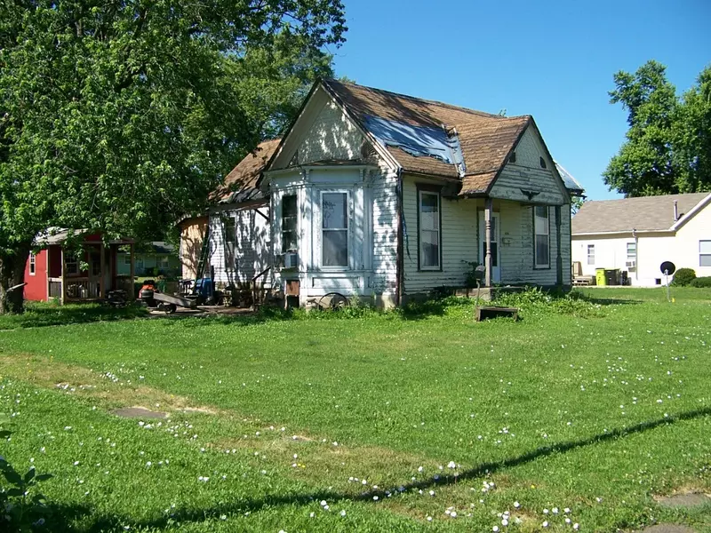 401 W Walnut ST, Fairbury, IL 61739