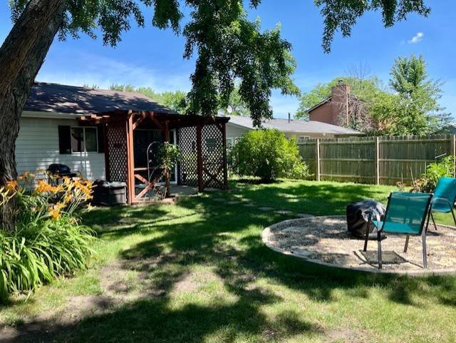Aurora, IL 60504,3105 Fox Hill RD