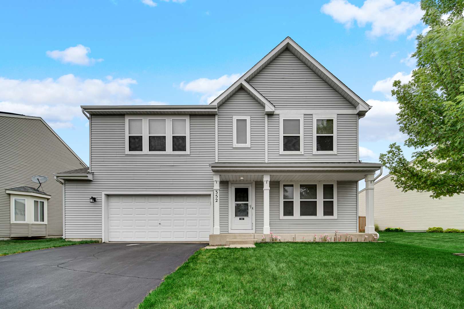 352 Westport DR, Pingree Grove, IL 60140