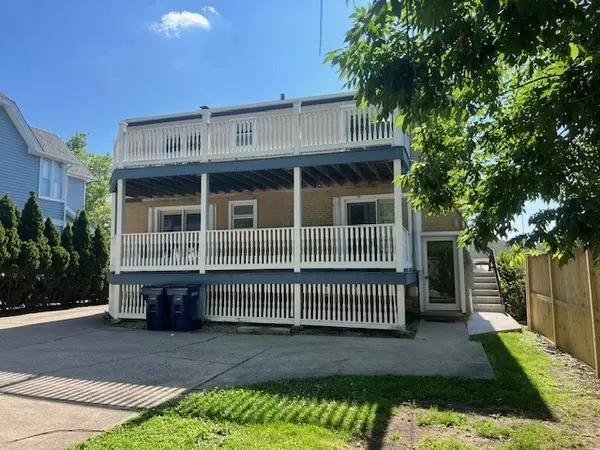 Western Springs, IL 60558,4386 Woodland AVE