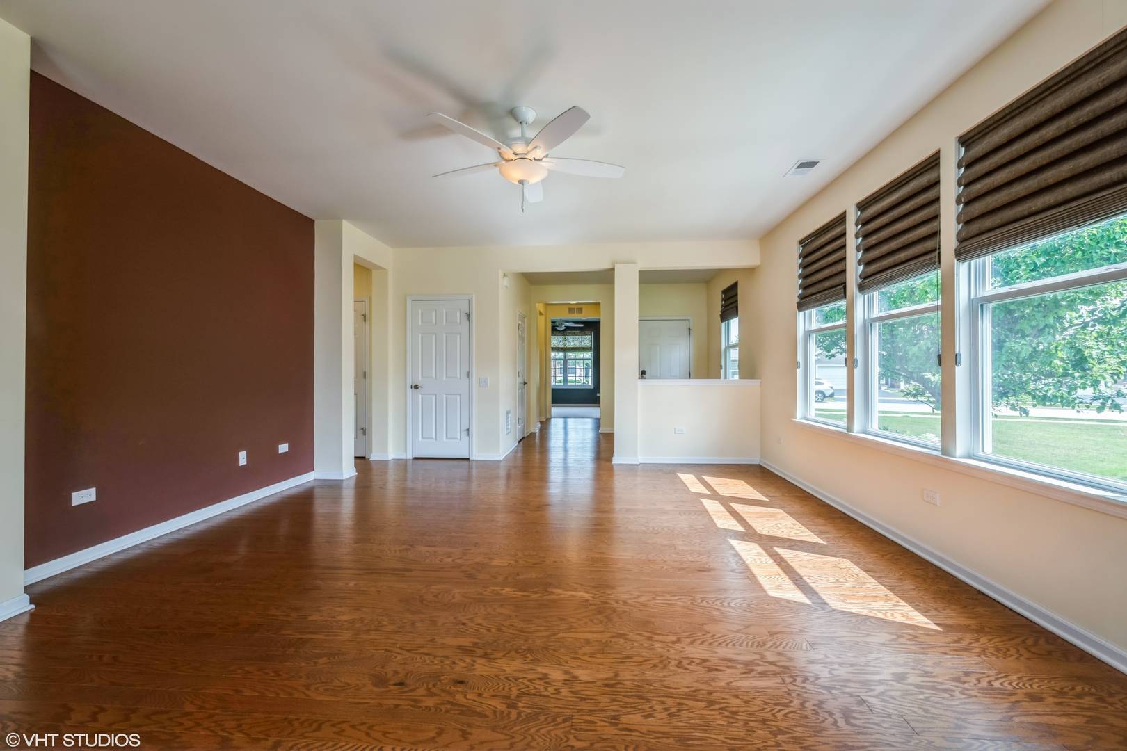 Mundelein, IL 60060,3131 Marshall LN