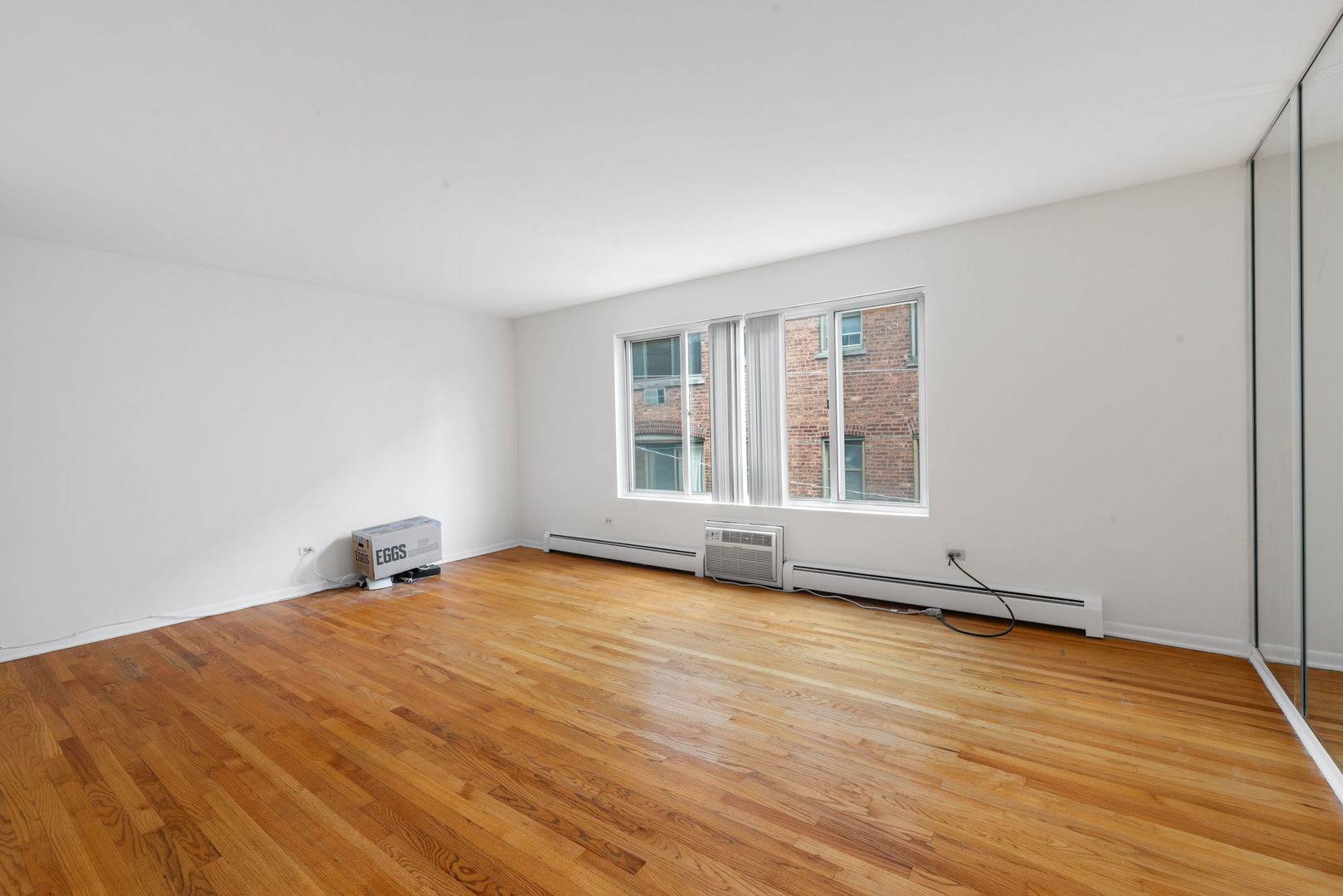 Oak Park, IL 60302,950 Washington BLVD #206