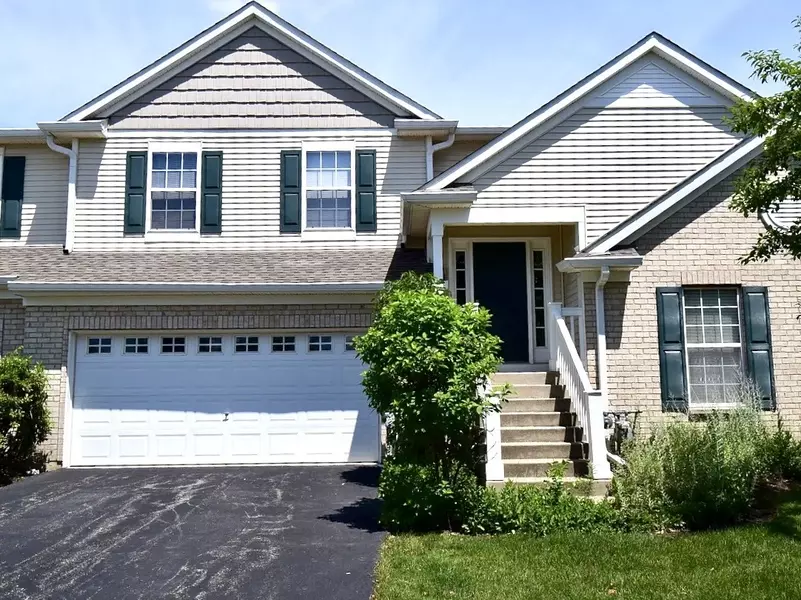 12 Millbrook CT, Algonquin, IL 60102