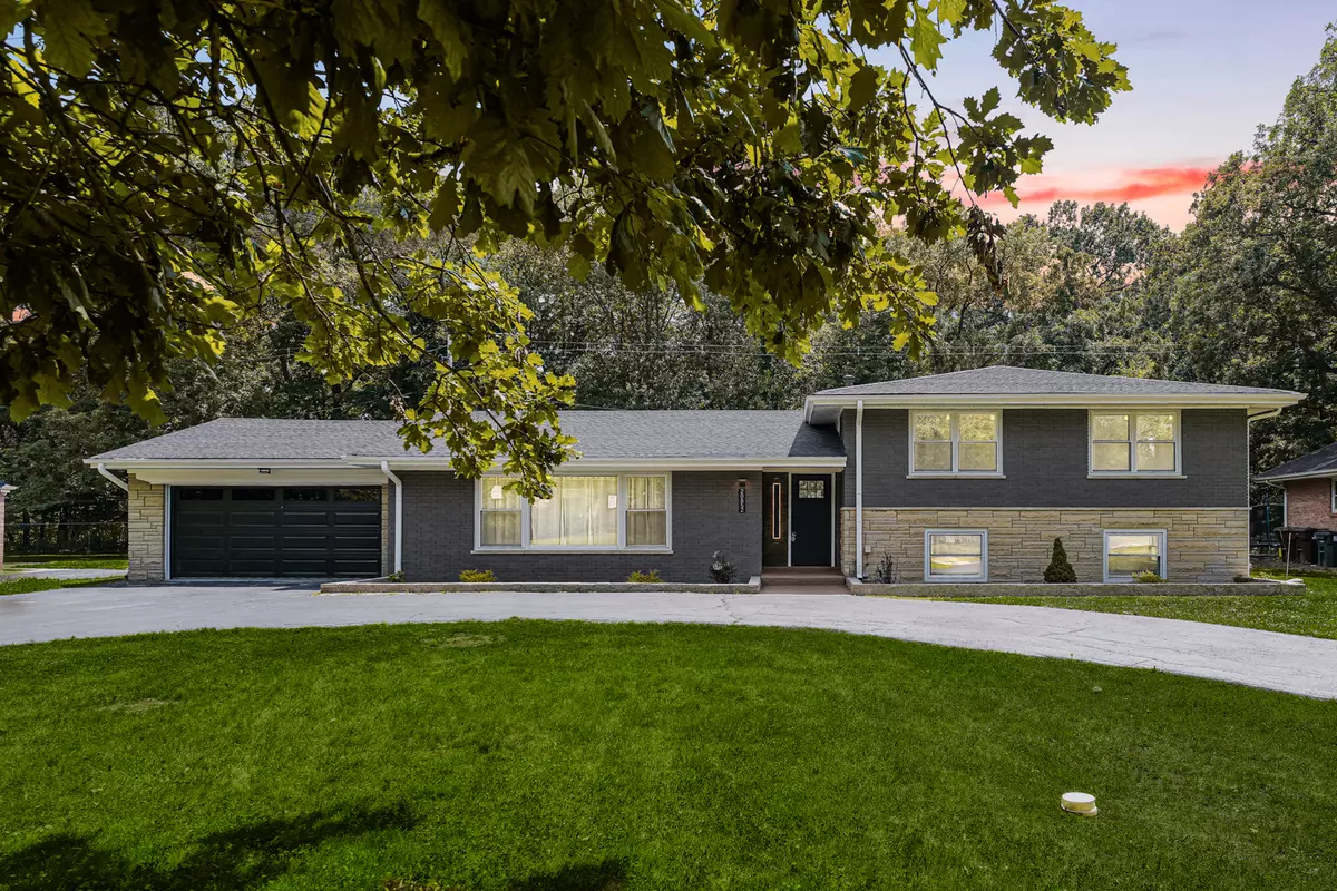 Olympia Fields, IL 60461,20852 Greenwood DR