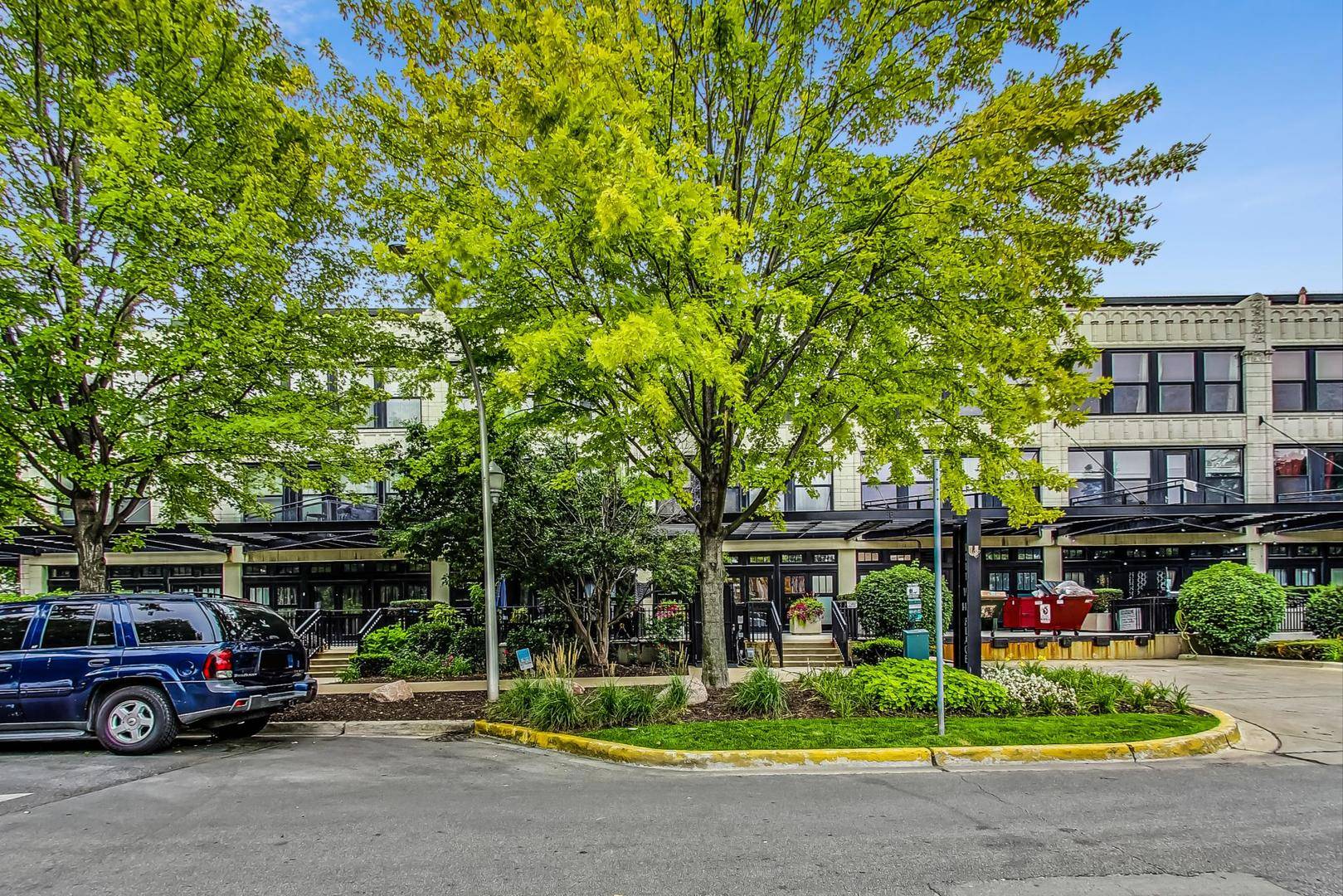 Chicago, IL 60608,1111 W 14TH PL #328