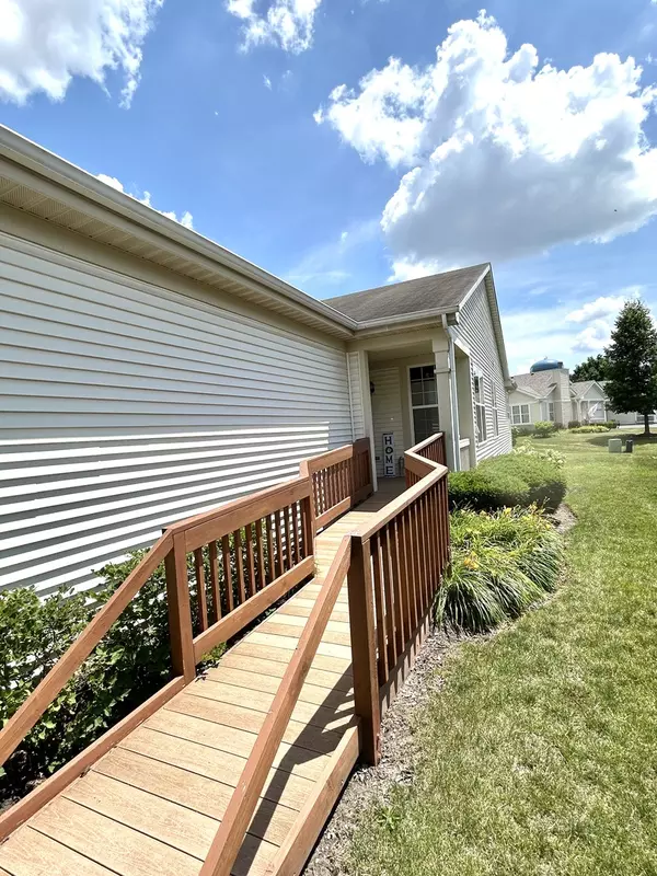 Crest Hill, IL 60403,21217 Lily Lake LN