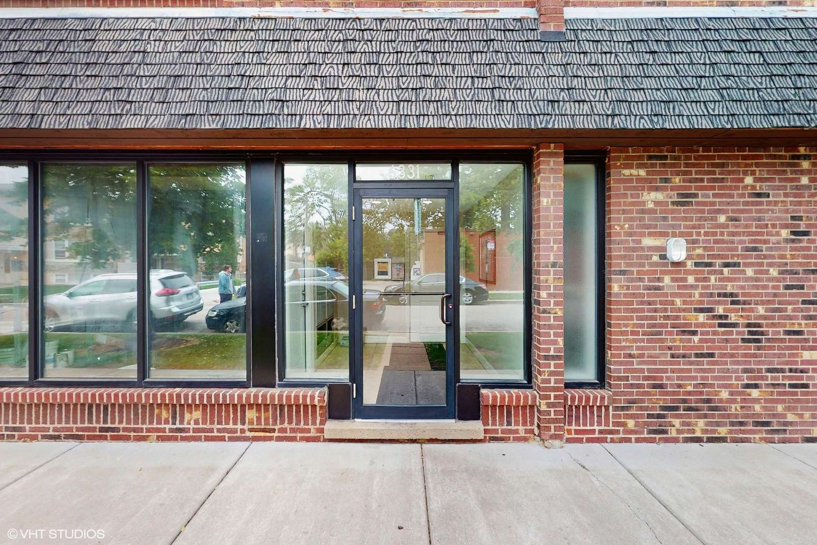 Chicago, IL 60646,6333 N Milwaukee AVE #2E