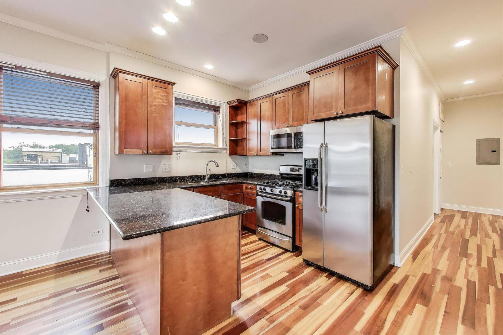 Chicago, IL 60622,1634 N Wolcott AVE #3