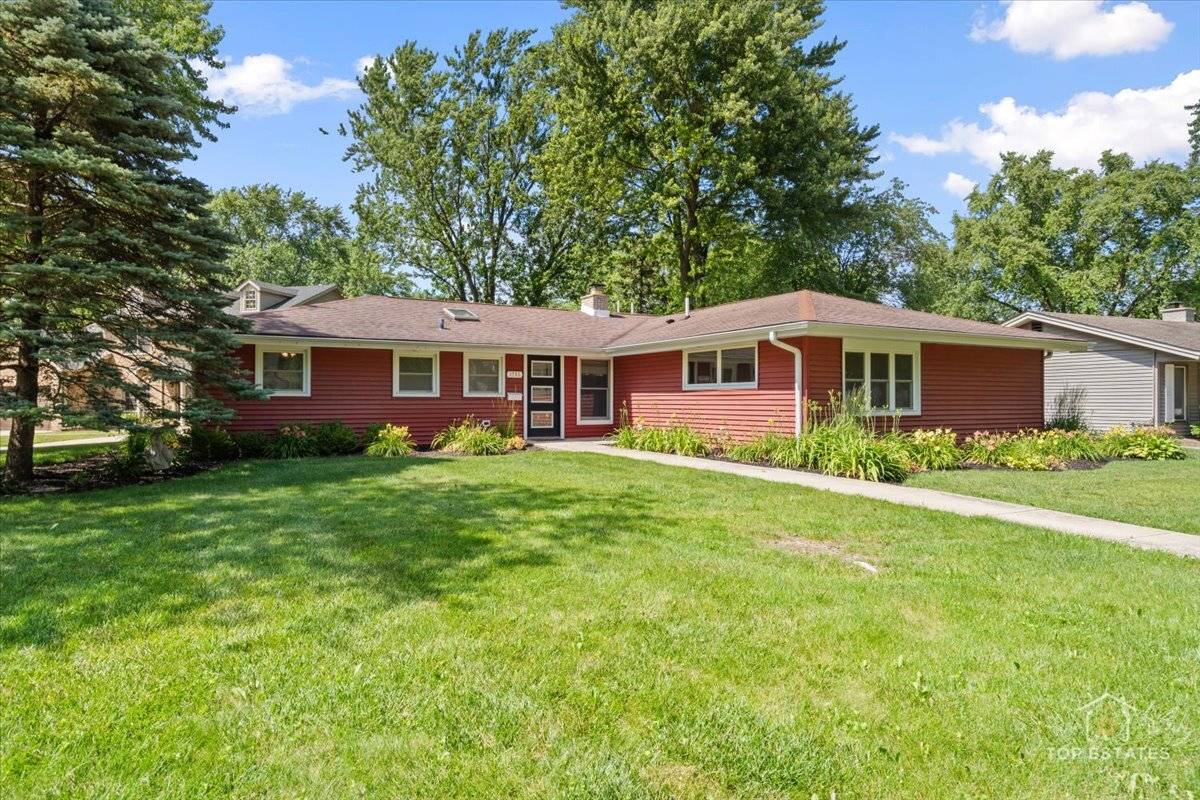 Schaumburg, IL 60193,1702 Winthrop LN