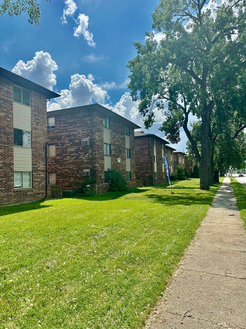 3045 Bernice RD #2N, Lansing, IL 60438