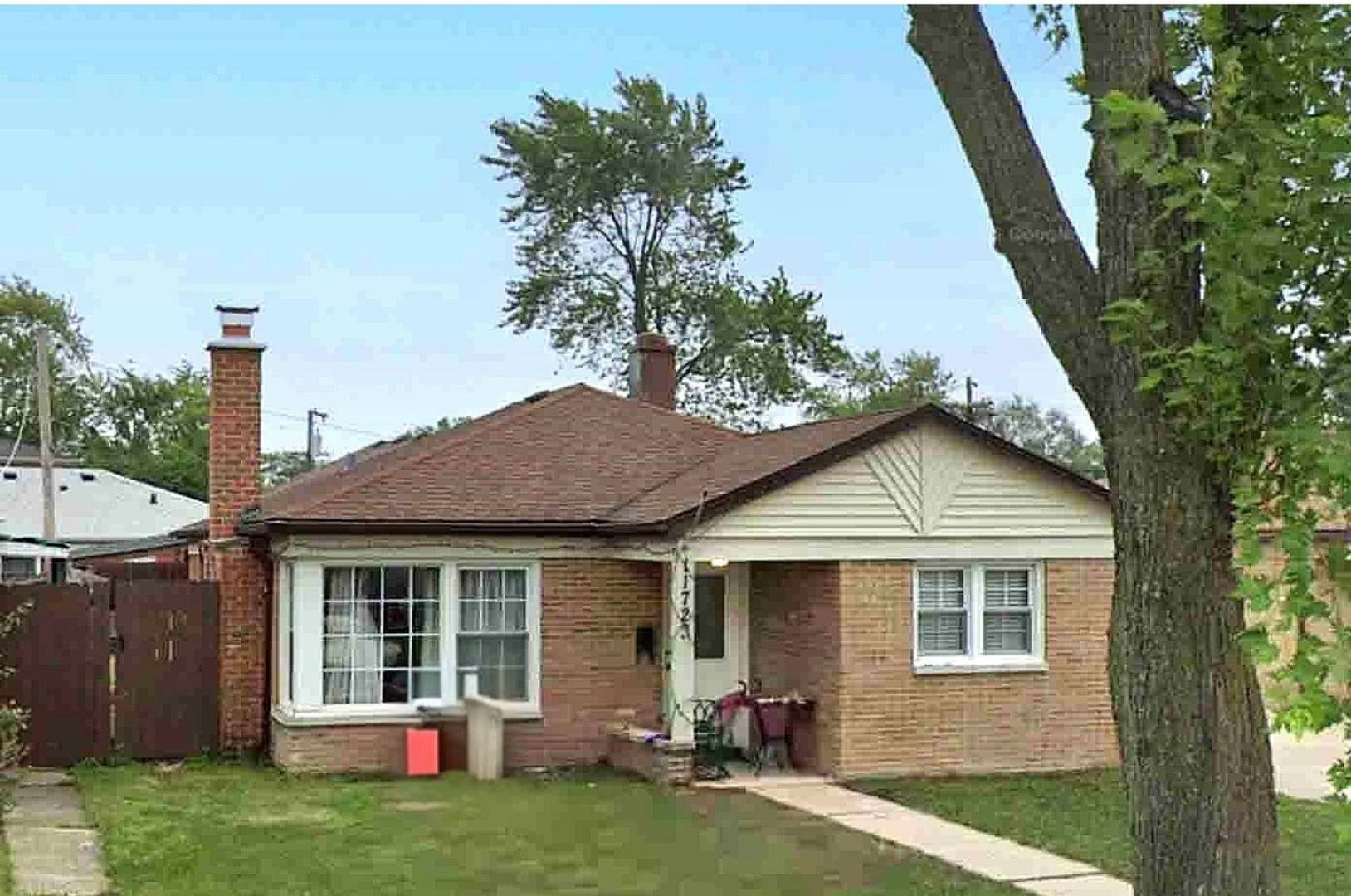 11723 S Harry J Rogowski DR S, Merrionette Park, IL 60803