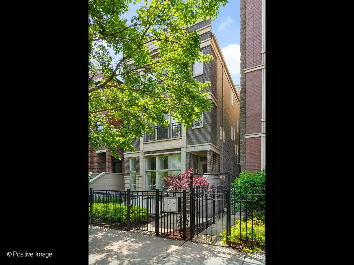 Chicago, IL 60614,1541 W MONTANA ST #2