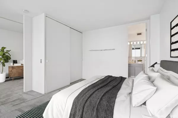 Chicago, IL 60611,900 N Lake Shore DR #911