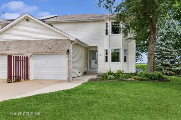 1007 Whitetail LN, Sandwich, IL 60548