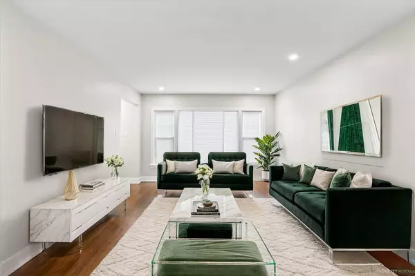 Chicago, IL 60655,2552 W 117th PL