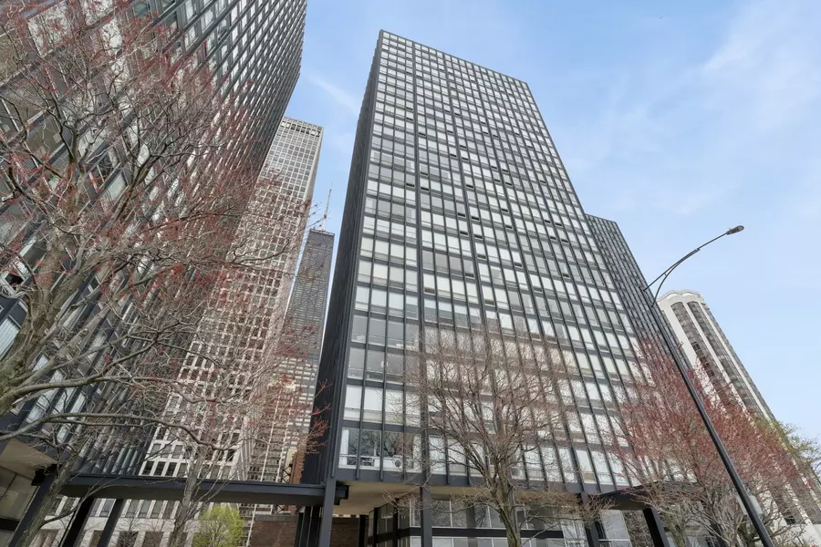 880 N Lake Shore DR #11D, Chicago, IL 60611