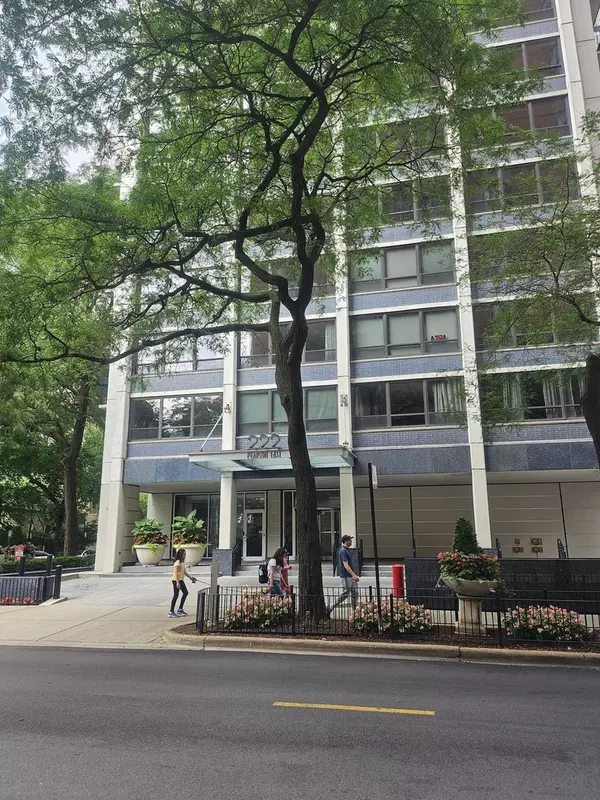 222 E Pearson ST #1801, Chicago, IL 60611