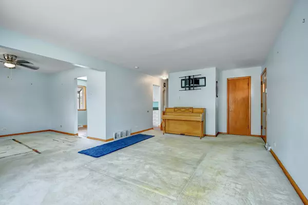 Chicago Heights, IL 60411,170 S SERENA DR