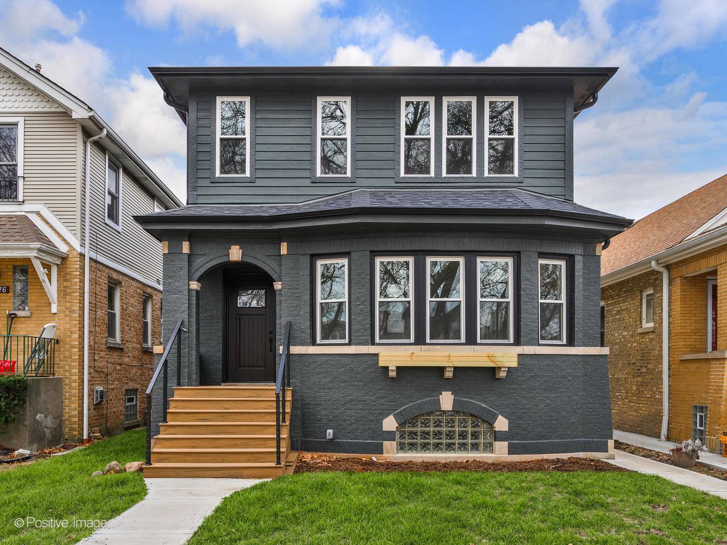 6578 N Onarga AVE, Chicago, IL 60631