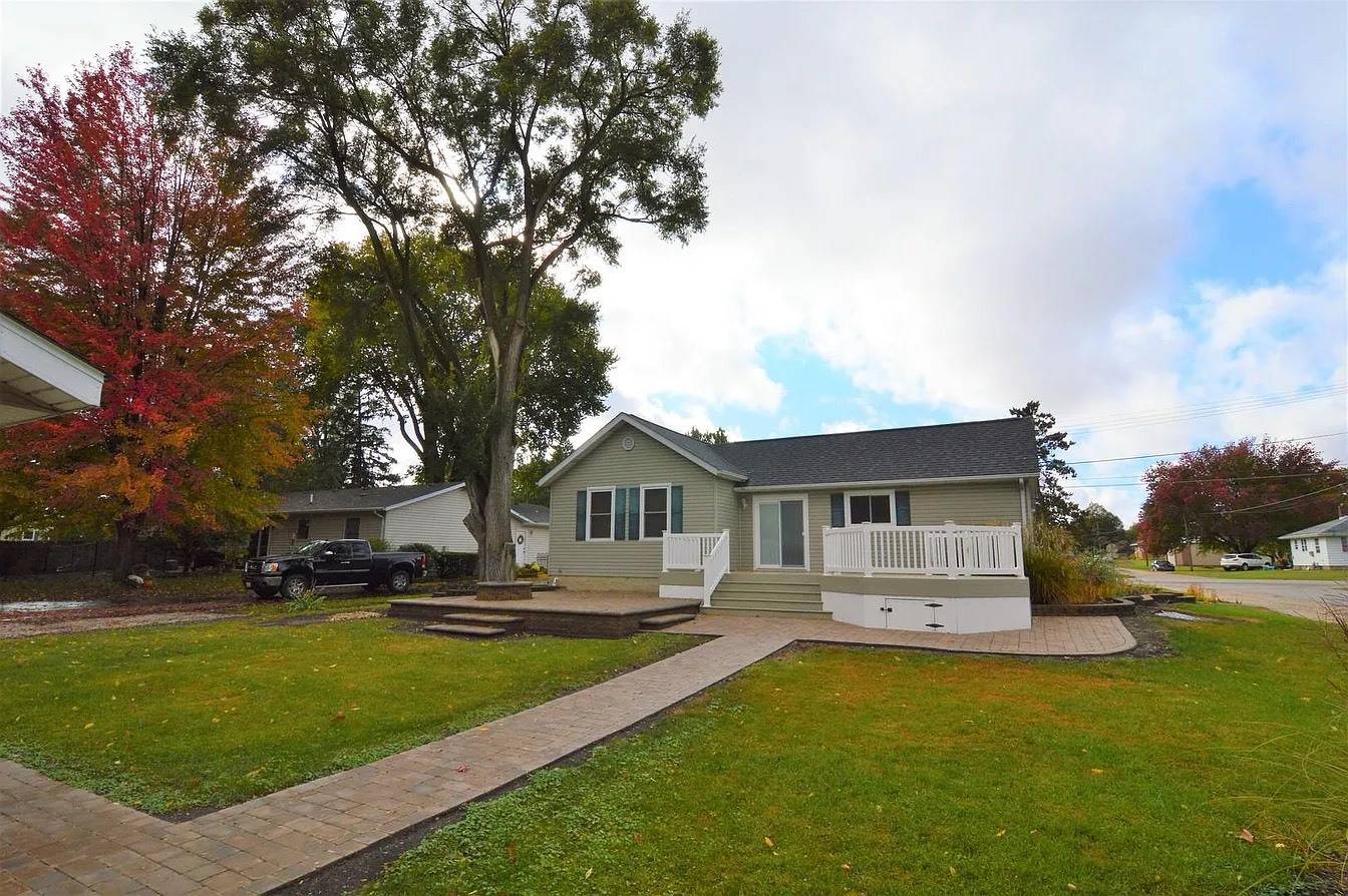 Coal City, IL 60416,295 N 1st AVE