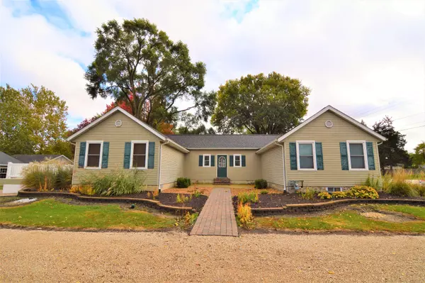 295 N 1st AVE, Coal City, IL 60416