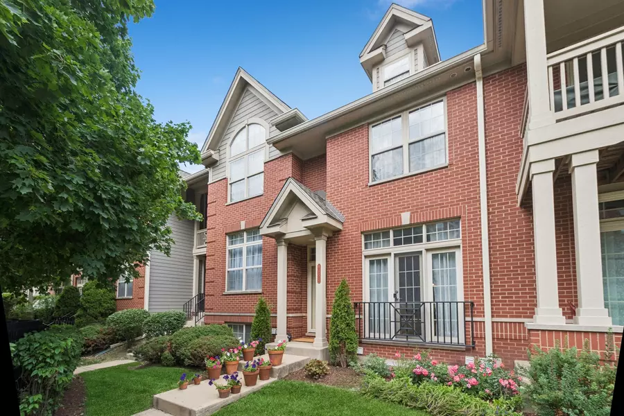 8457 Callie AVE, Morton Grove, IL 60053