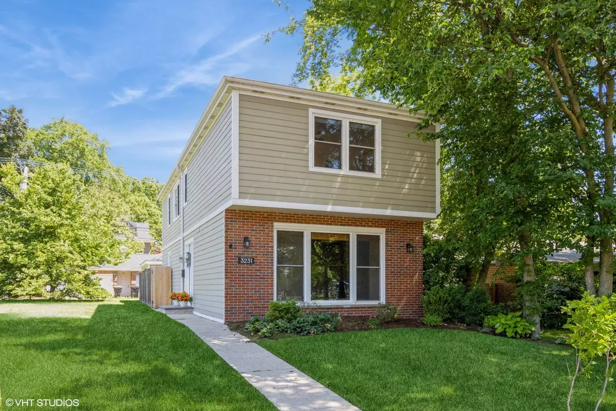 Evanston, IL 60201,3231 Central ST