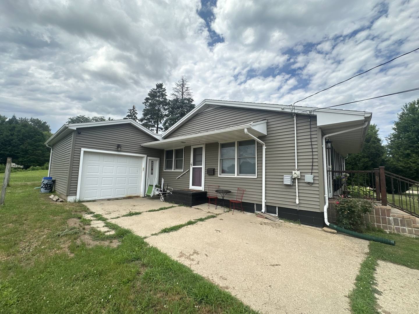 Morrison, IL 61270,203 Ash AVE