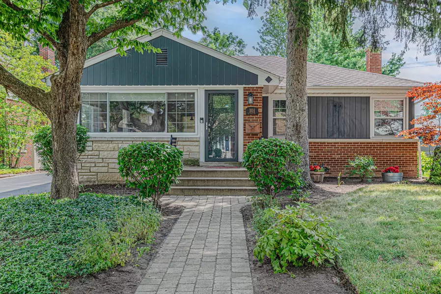 101 N Yale AVE, Arlington Heights, IL 60005