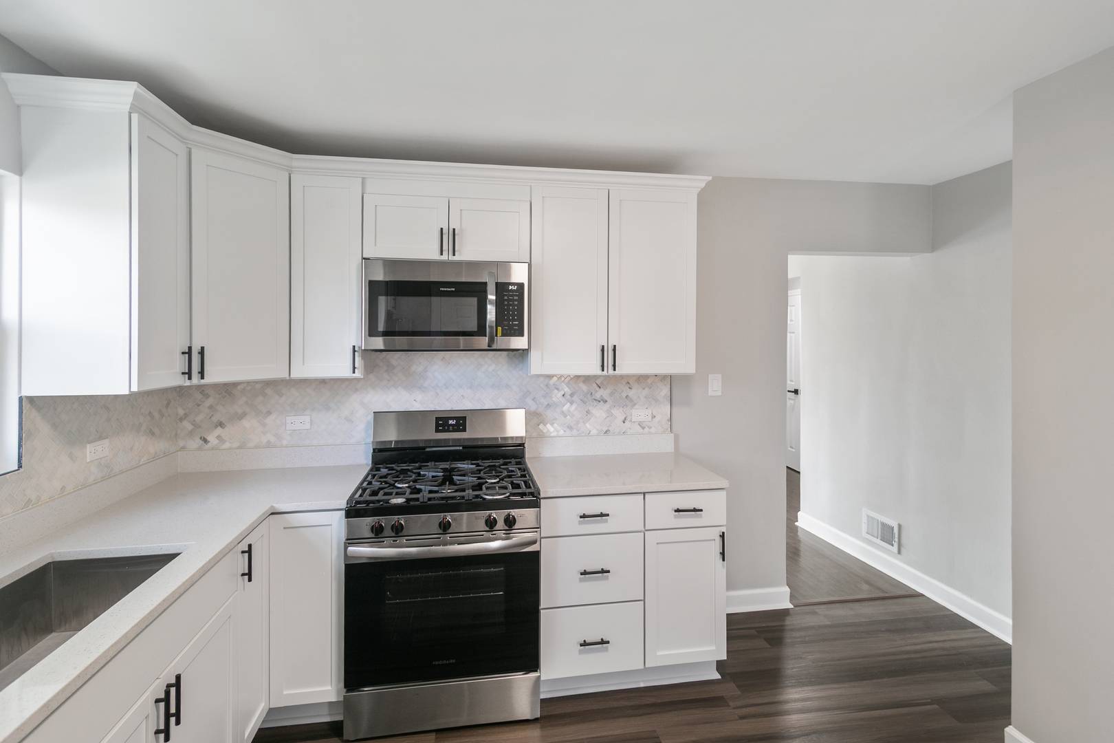 North Riverside, IL 60546,2263 S 14th AVE