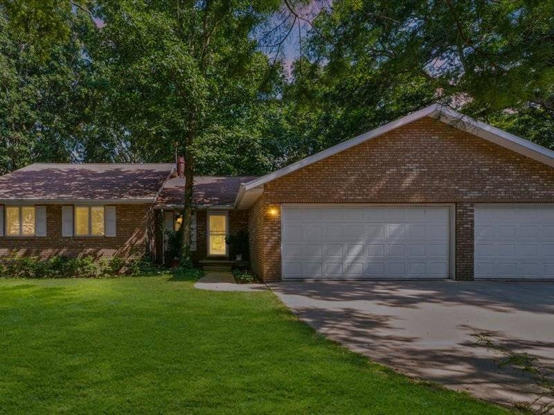 Camargo, IL 61919,1463 Timber LN