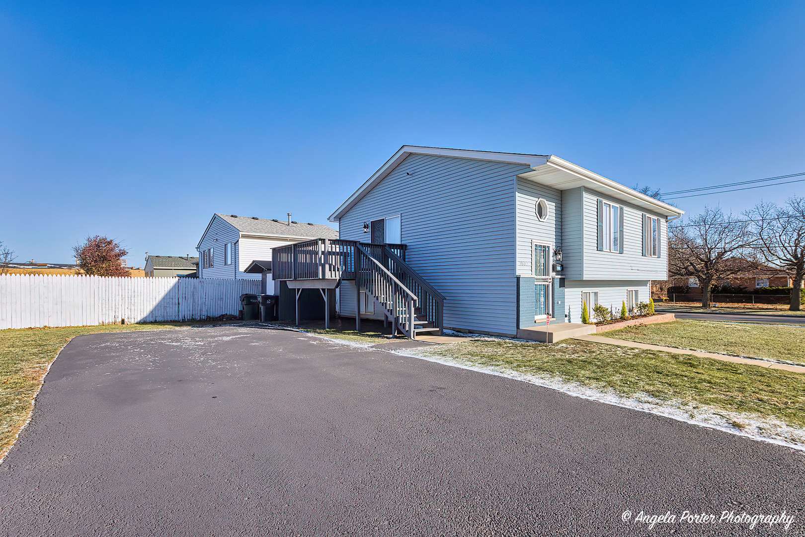 Waukegan, IL 60085,1802 11 ST