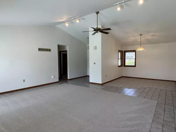 Herscher, IL 60941,532 E 2nd ST