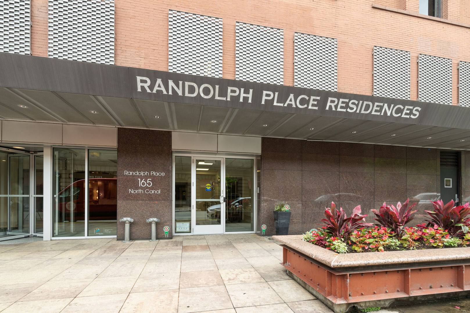 165 N Canal ST #1219, Chicago, IL 60606