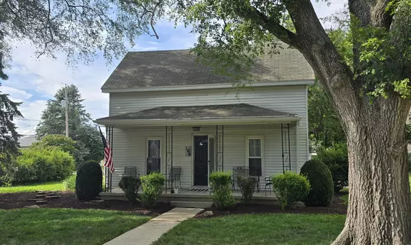 108 E Center ST, Seymour, IL 61875