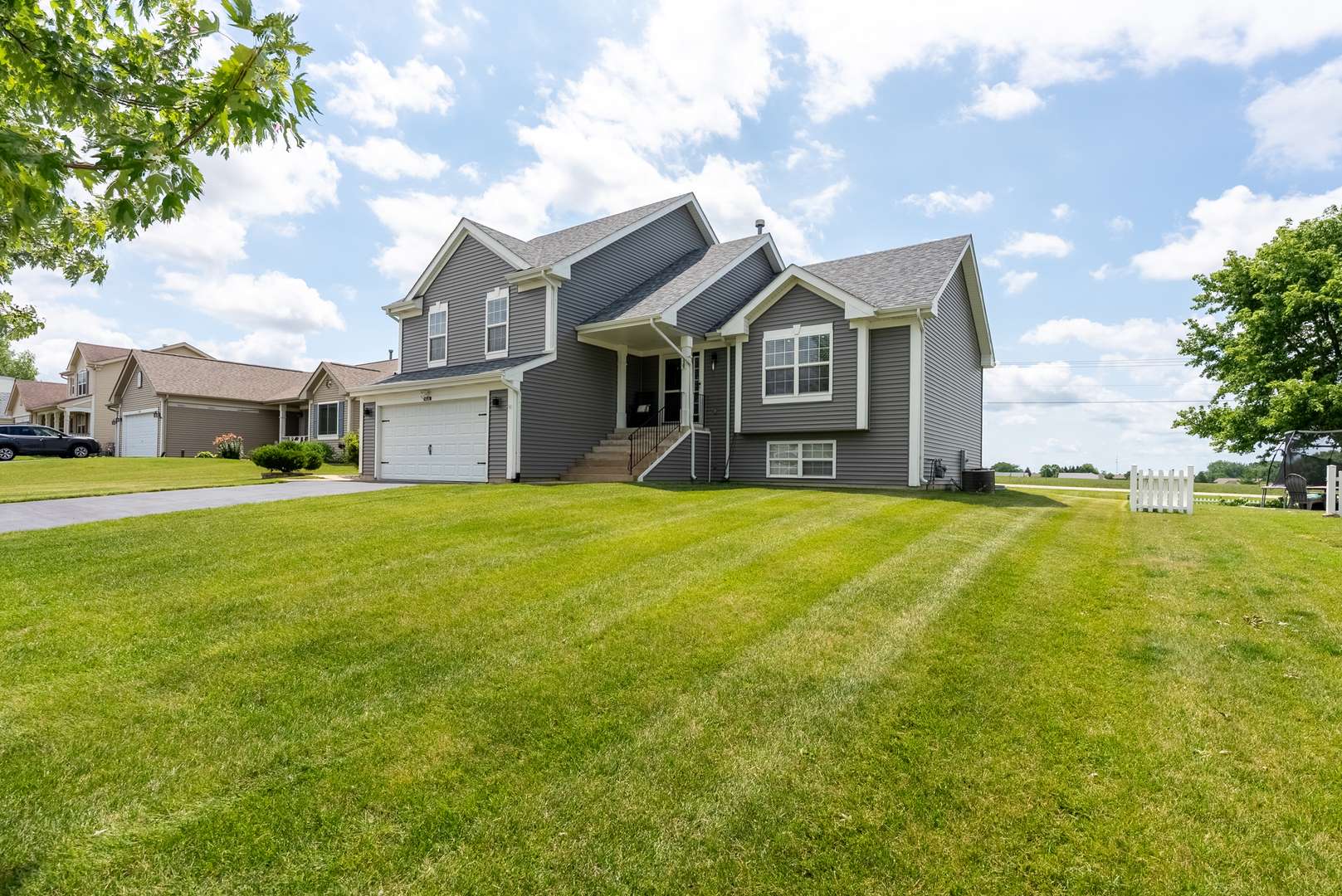 Loves Park, IL 61111,5006 Keri DR