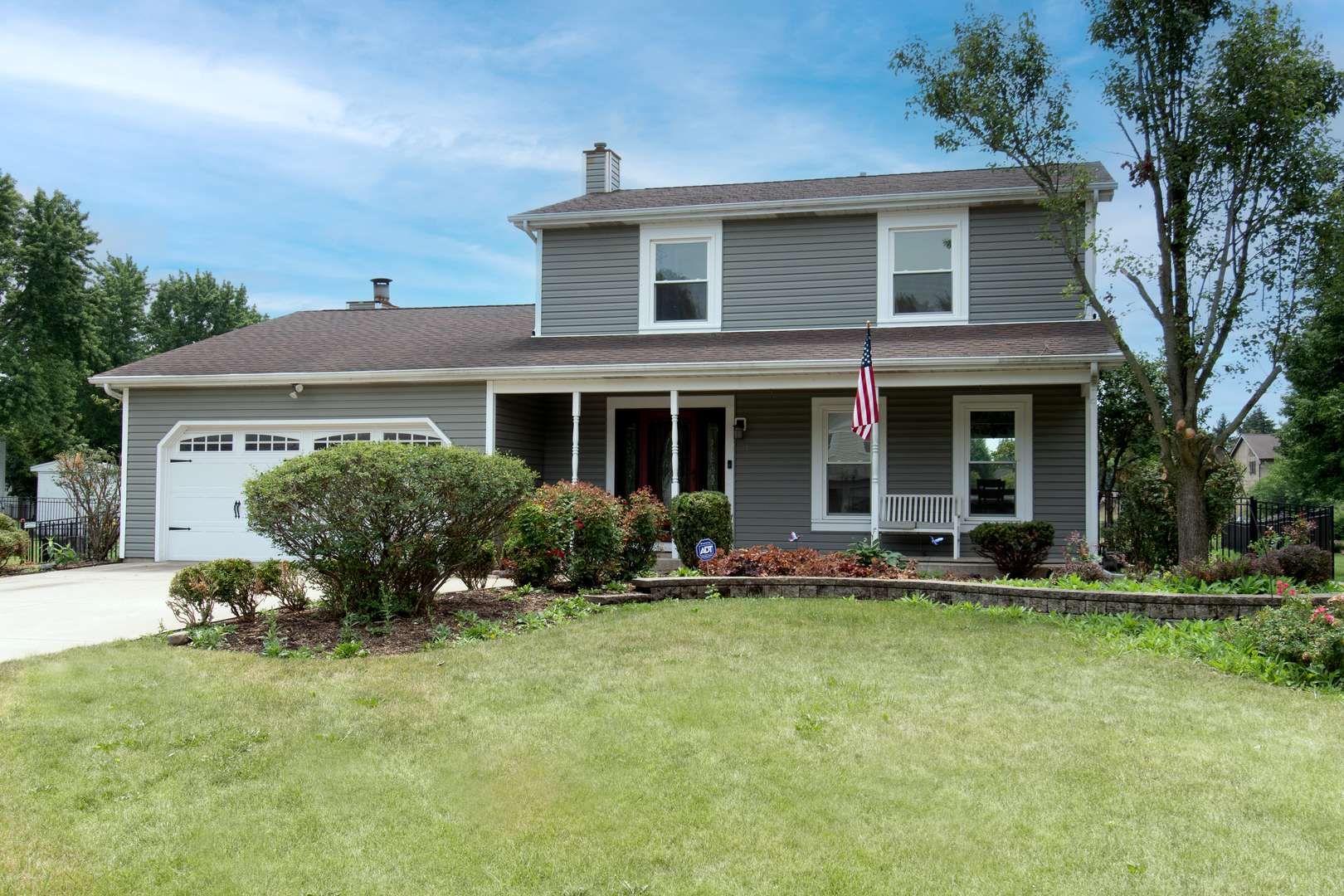24243 Graver LN, Naperville, IL 60564