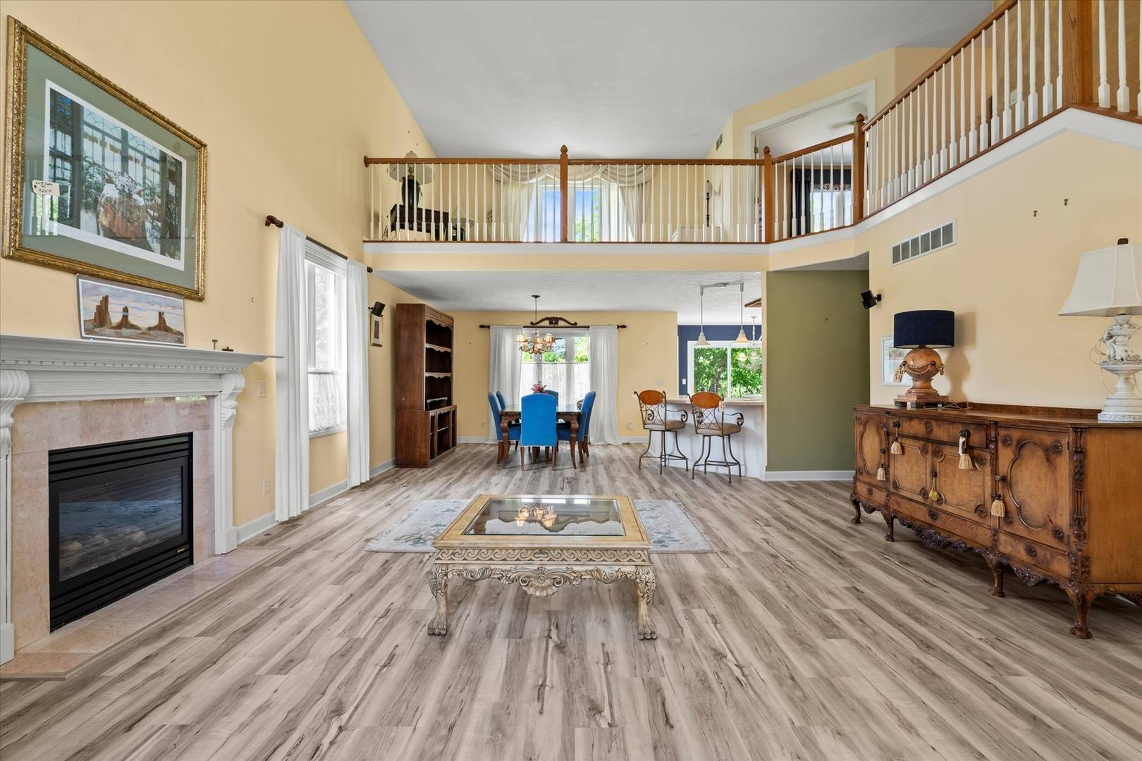 Belvidere, IL 61008,649 Par PL