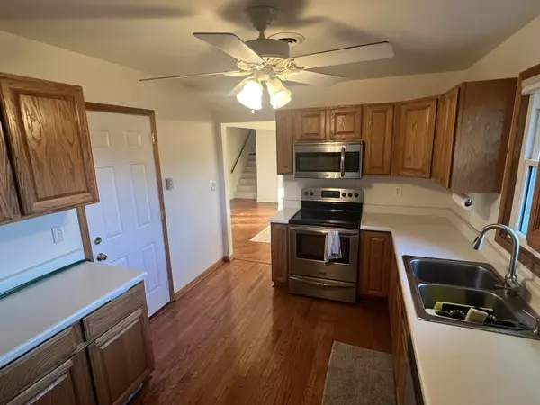 Joliet, IL 60435,609 Bethel DR