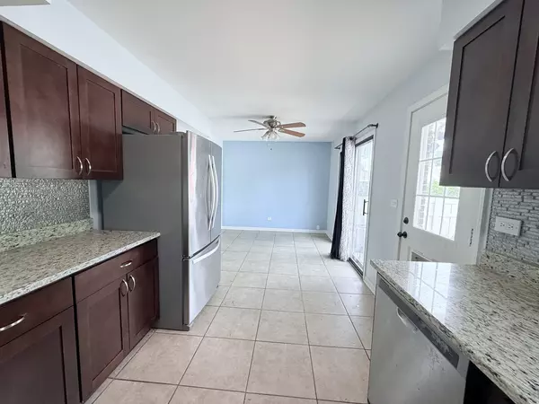 Wood Dale, IL 60191,213 FREDERICK PL