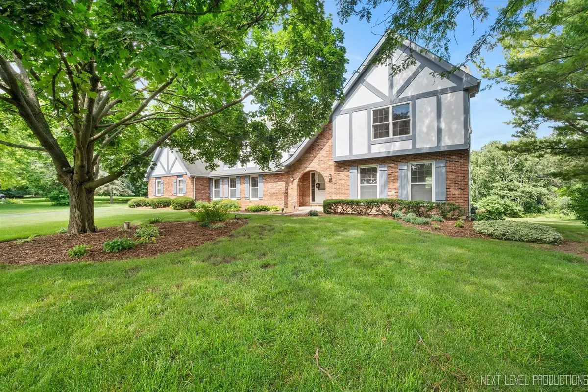 Crystal Lake, IL 60012,3609 Tamarisk CT