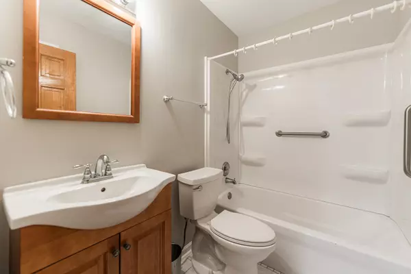Glen Ellyn, IL 60137,21W581 Buckingham RD