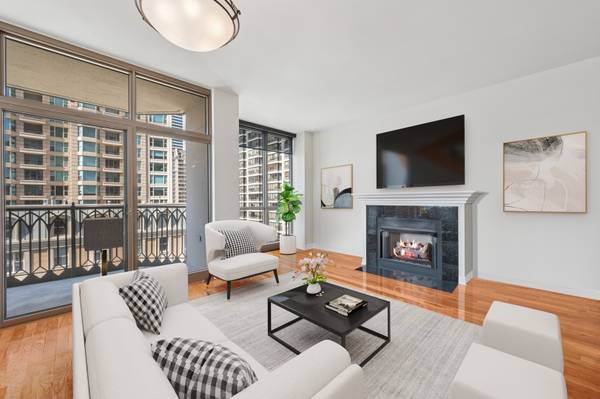 Chicago, IL 60611,21 E Huron ST #1407