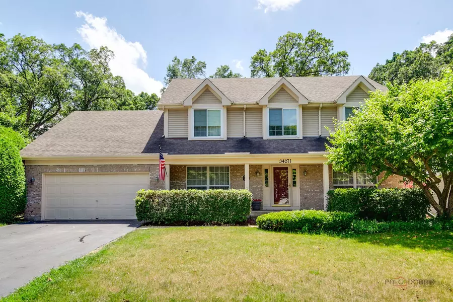 34271 Tangueray DR, Grayslake, IL 60030