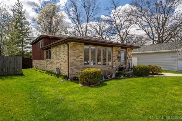 Worth, IL 60482,7007 W 110th ST